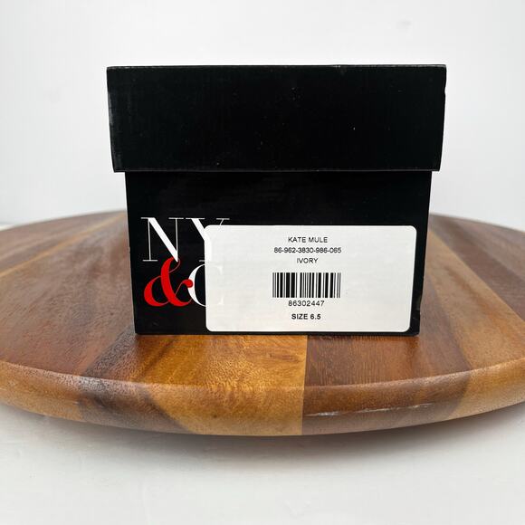 New York & Co Kate Flat Mule Snakeprint Ivory Womens Size 6.5 Flats Mules Shoes - Picture 15 of 16